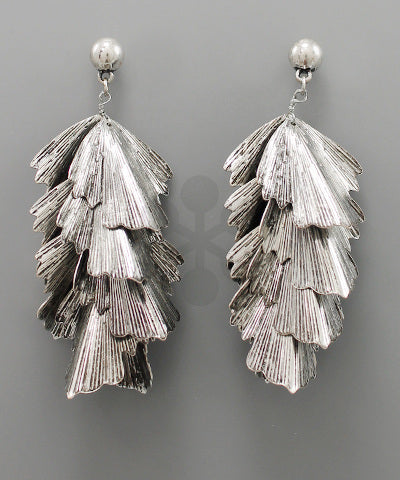 SEASONS DANGLE EARRINGS