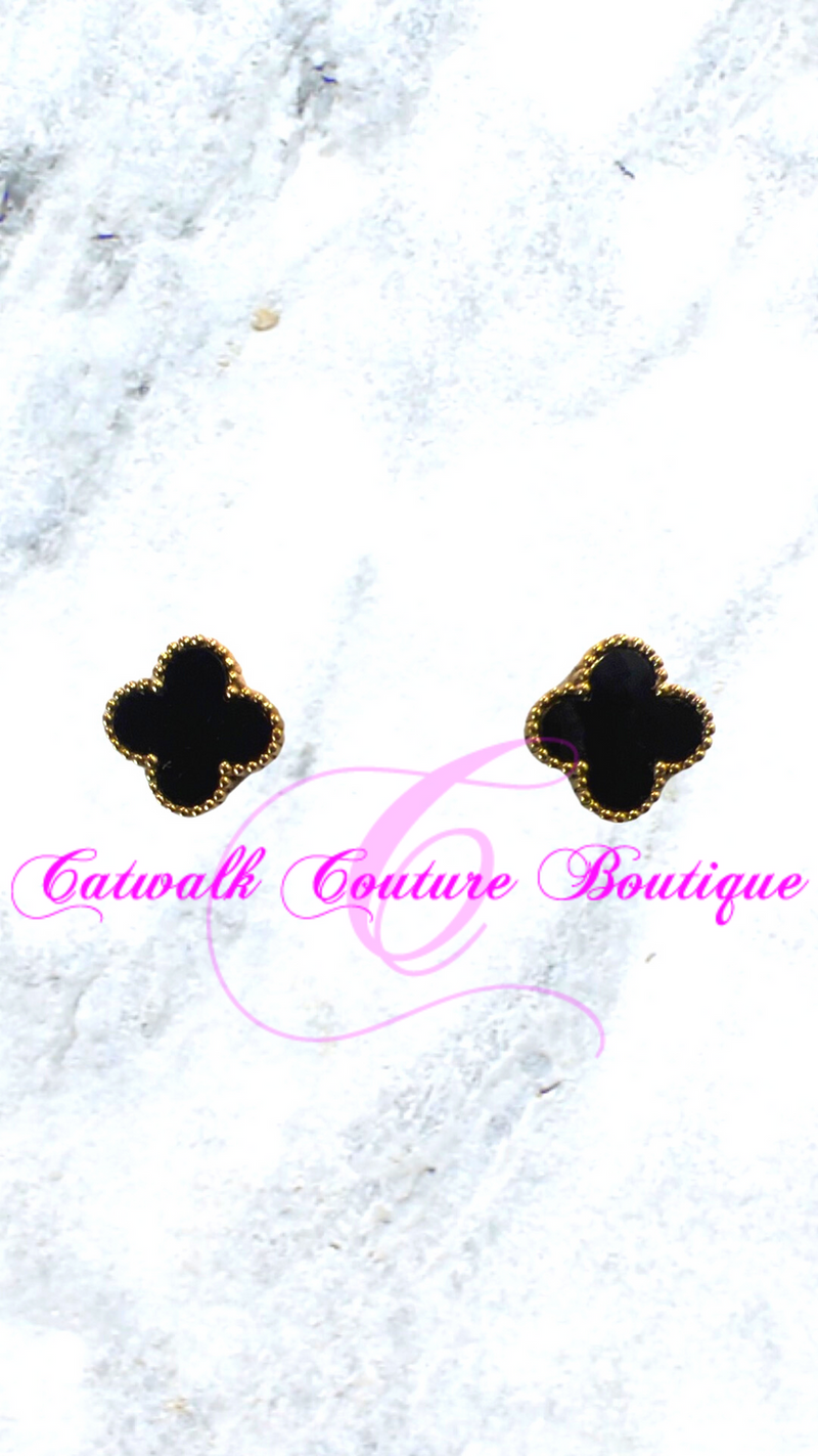 INSPIRED VAN CLEF BLACK STONE/GOLD TRIM CLOVER STUD EARRINGS