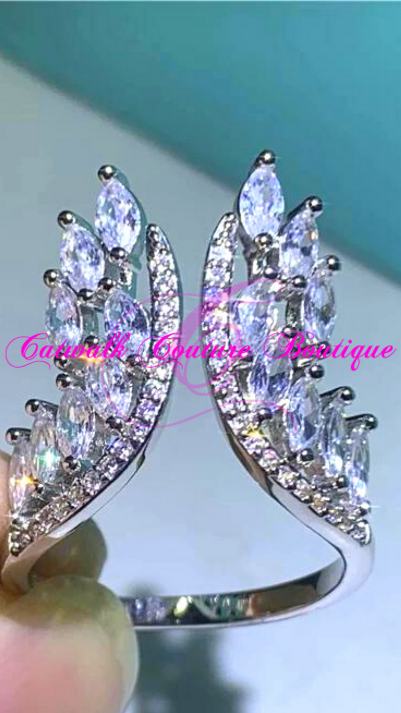 ADJUSTABLE CUBIC ZIRCONIA WINGS RING